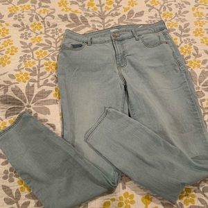 Old navy super skinny jeans